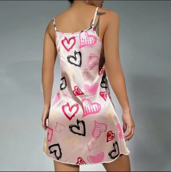 Camisón Sexy de Satén con Corazones Talla M | Lencería Coqueta para Noches Especiales - Imagen 2